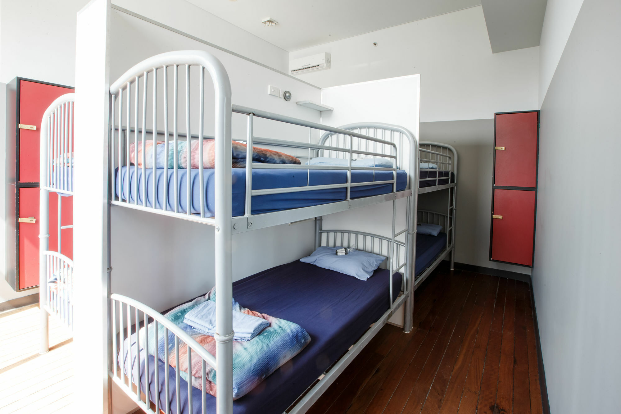 Bunk Brisbane Hostel Fortitude Valley Kültér fotó